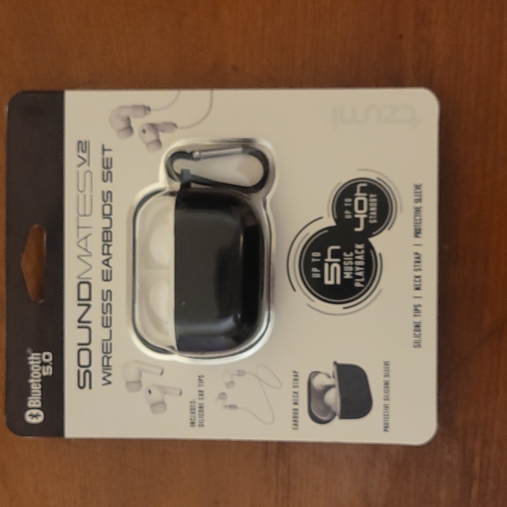 NWT Wireless earbuds